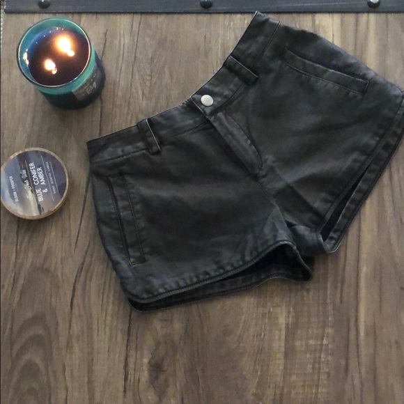 Pants - Short pants